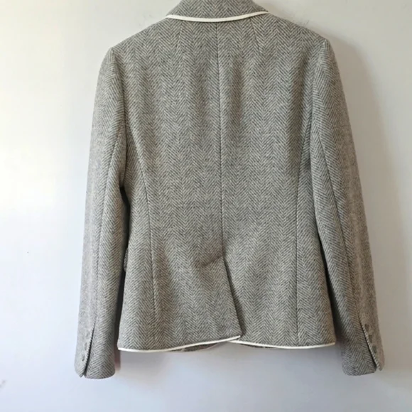 Vineyard Vines Women's Wool Herringbone Gray and White Blazer sz 00